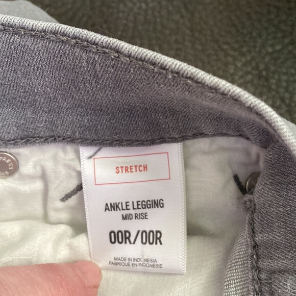 Express Ankle Legging jeans - Picture 10 of 11